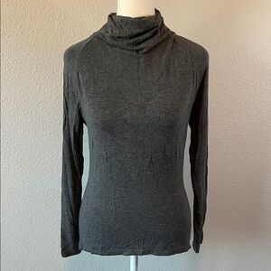 Anne Klein Long Sleeve Mockneck Top Gray Size Medium Petite
